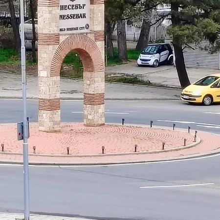 Sun Rays アパート ネセバル